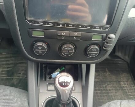 Синий Фольксваген Гольф, объемом двигателя 2 л и пробегом 337 тыс. км за 4500 $, фото 10 на Automoto.ua