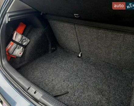 Синий Фольксваген Гольф, объемом двигателя 1.6 л и пробегом 206 тыс. км за 6300 $, фото 41 на Automoto.ua