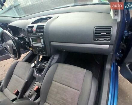 Синий Фольксваген Гольф, объемом двигателя 1.4 л и пробегом 212 тыс. км за 4999 $, фото 74 на Automoto.ua