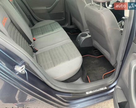 Синий Фольксваген Гольф, объемом двигателя 1.6 л и пробегом 230 тыс. км за 5950 $, фото 23 на Automoto.ua