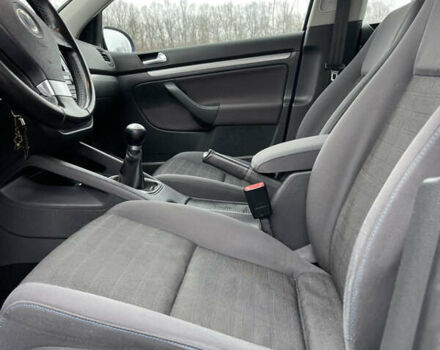 Синій Фольксваген Гольф, об'ємом двигуна 1.9 л та пробігом 348 тис. км за 5600 $, фото 6 на Automoto.ua