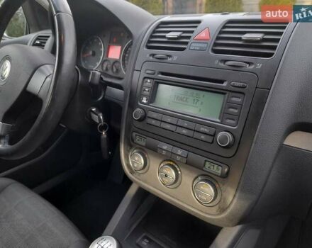 Синій Фольксваген Гольф, об'ємом двигуна 1.6 л та пробігом 231 тис. км за 5599 $, фото 36 на Automoto.ua