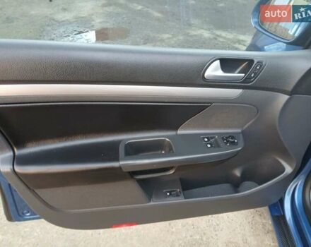Синий Фольксваген Гольф, объемом двигателя 1.6 л и пробегом 198 тыс. км за 6500 $, фото 13 на Automoto.ua