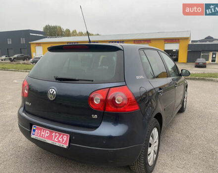 Синий Фольксваген Гольф, объемом двигателя 1.6 л и пробегом 230 тыс. км за 5950 $, фото 6 на Automoto.ua