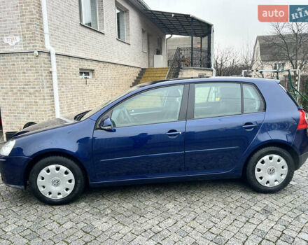 Синий Фольксваген Гольф, объемом двигателя 1.6 л и пробегом 161 тыс. км за 5800 $, фото 4 на Automoto.ua