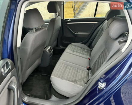 Синий Фольксваген Гольф, объемом двигателя 1.6 л и пробегом 161 тыс. км за 5800 $, фото 27 на Automoto.ua