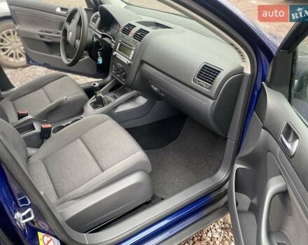 Синій Фольксваген Гольф, об'ємом двигуна 1.9 л та пробігом 292 тис. км за 3300 $, фото 7 на Automoto.ua