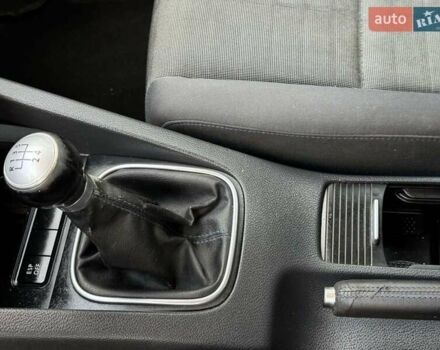 Синий Фольксваген Гольф, объемом двигателя 1.4 л и пробегом 212 тыс. км за 4999 $, фото 26 на Automoto.ua