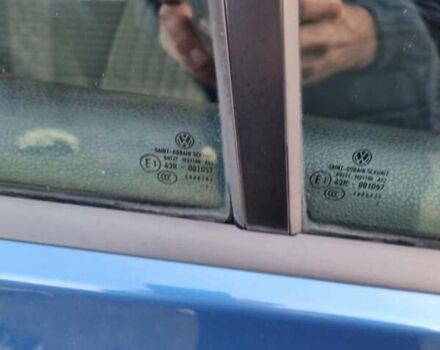 Фольксваген Гольф 2007 в Луцке на Automoto.ua Синий Фольксваген Гольф, объемом двигателя 1.6 л и пробегом 174 тыс. км за 6100 $, фото 49 на Automoto.ua