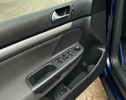 Синий Фольксваген Гольф, объемом двигателя 1.6 л и пробегом 178 тыс. км за 6500 $, фото 16 на Automoto.ua