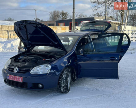 Синий Фольксваген Гольф, объемом двигателя 1.6 л и пробегом 235 тыс. км за 5999 $, фото 59 на Automoto.ua