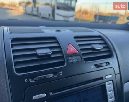 Синий Фольксваген Гольф, объемом двигателя 1.4 л и пробегом 185 тыс. км за 5650 $, фото 55 на Automoto.ua