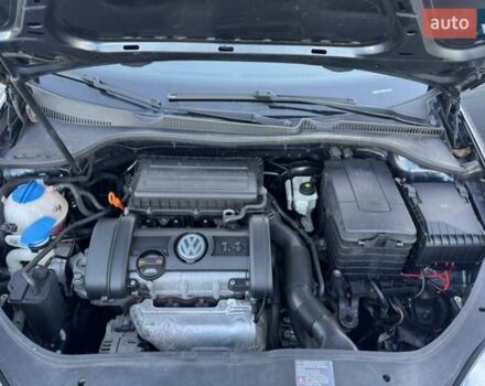 Синий Фольксваген Гольф, объемом двигателя 1.4 л и пробегом 185 тыс. км за 5650 $, фото 38 на Automoto.ua