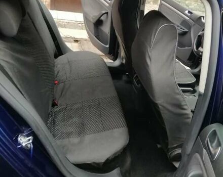 Синій Фольксваген Гольф, об'ємом двигуна 1.6 л та пробігом 290 тис. км за 6400 $, фото 4 на Automoto.ua