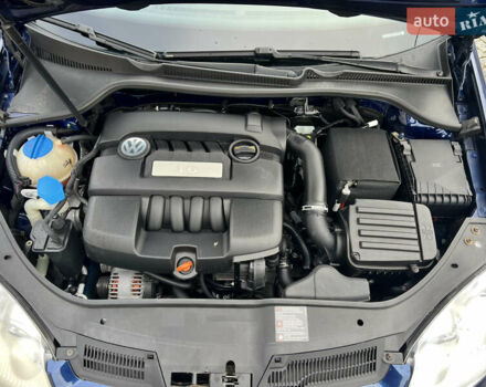 Синій Фольксваген Гольф, об'ємом двигуна 1.6 л та пробігом 161 тис. км за 5300 $, фото 28 на Automoto.ua