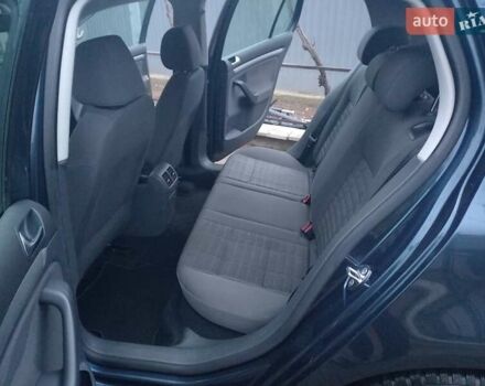 Синий Фольксваген Гольф, объемом двигателя 1.4 л и пробегом 200 тыс. км за 5850 $, фото 20 на Automoto.ua