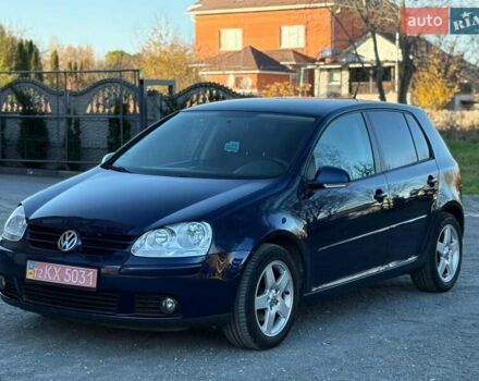 Синий Фольксваген Гольф, объемом двигателя 1.6 л и пробегом 221 тыс. км за 5800 $, фото 1 на Automoto.ua