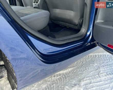 Синий Фольксваген Гольф, объемом двигателя 1.6 л и пробегом 235 тыс. км за 5999 $, фото 44 на Automoto.ua