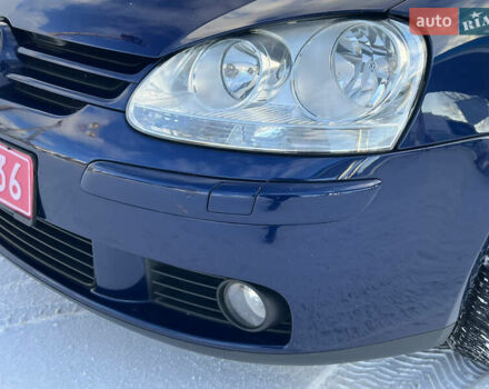 Синий Фольксваген Гольф, объемом двигателя 1.6 л и пробегом 235 тыс. км за 5999 $, фото 17 на Automoto.ua