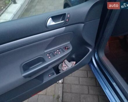 Синий Фольксваген Гольф, объемом двигателя 1.4 л и пробегом 200 тыс. км за 5850 $, фото 10 на Automoto.ua