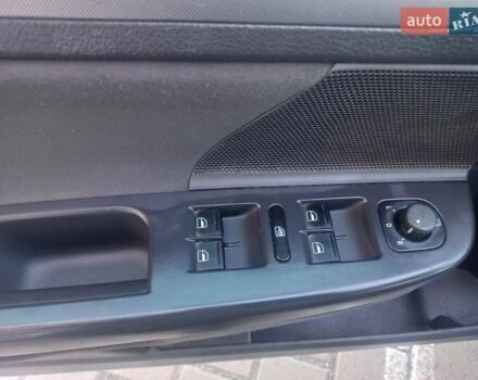 Синий Фольксваген Гольф, объемом двигателя 1.6 л и пробегом 250 тыс. км за 5700 $, фото 24 на Automoto.ua