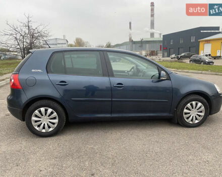 Синий Фольксваген Гольф, объемом двигателя 1.6 л и пробегом 230 тыс. км за 5950 $, фото 8 на Automoto.ua