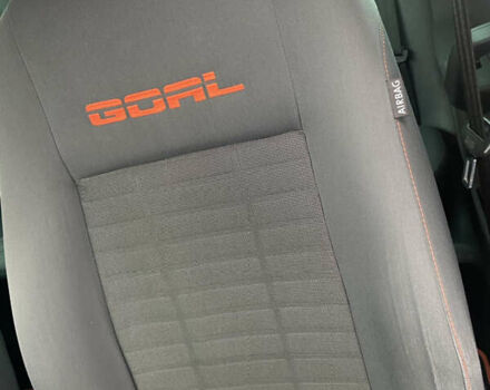 Синий Фольксваген Гольф, объемом двигателя 1.6 л и пробегом 230 тыс. км за 5950 $, фото 14 на Automoto.ua