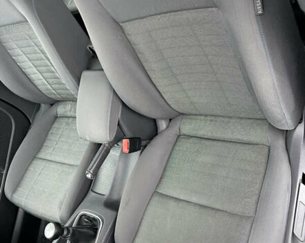 Синій Фольксваген Гольф, об'ємом двигуна 1.9 л та пробігом 348 тис. км за 5600 $, фото 8 на Automoto.ua