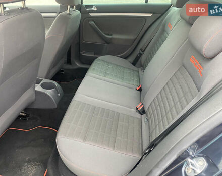 Синий Фольксваген Гольф, объемом двигателя 1.6 л и пробегом 230 тыс. км за 5950 $, фото 18 на Automoto.ua