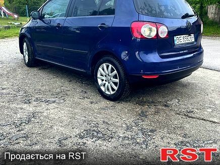 Синий Фольксваген Гольф, объемом двигателя 1.9 л и пробегом 330 тыс. км за 5800 $, фото 3 на Automoto.ua