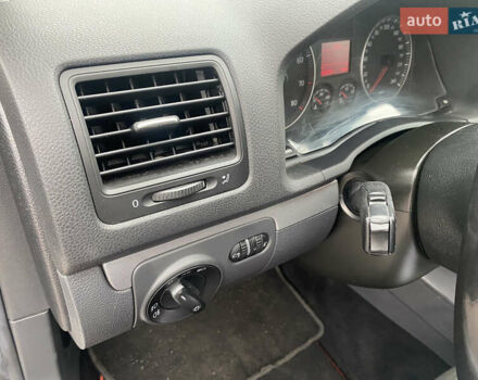 Синий Фольксваген Гольф, объемом двигателя 1.6 л и пробегом 230 тыс. км за 5950 $, фото 10 на Automoto.ua