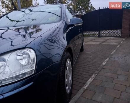 Синий Фольксваген Гольф, объемом двигателя 1.4 л и пробегом 200 тыс. км за 5850 $, фото 2 на Automoto.ua