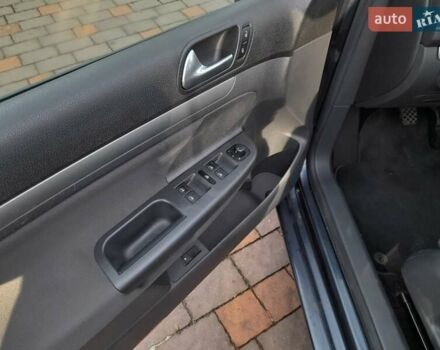 Синій Фольксваген Гольф, об'ємом двигуна 1.6 л та пробігом 231 тис. км за 5599 $, фото 20 на Automoto.ua