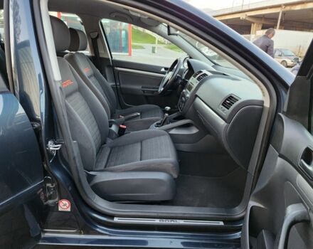 Синий Фольксваген Гольф, объемом двигателя 1.4 л и пробегом 240 тыс. км за 4599 $, фото 10 на Automoto.ua