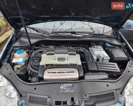 Синий Фольксваген Гольф, объемом двигателя 1.4 л и пробегом 204 тыс. км за 5850 $, фото 38 на Automoto.ua