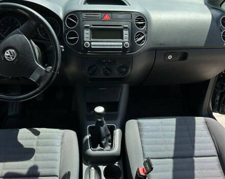 Синий Фольксваген Гольф, объемом двигателя 1.6 л и пробегом 195 тыс. км за 5999 $, фото 3 на Automoto.ua