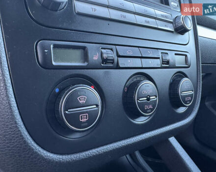 Синій Фольксваген Гольф, об'ємом двигуна 1.4 л та пробігом 185 тис. км за 4799 $, фото 72 на Automoto.ua