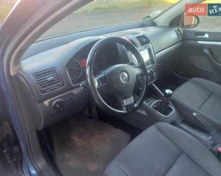 Синий Фольксваген Гольф, объемом двигателя 1.6 л и пробегом 250 тыс. км за 5700 $, фото 22 на Automoto.ua