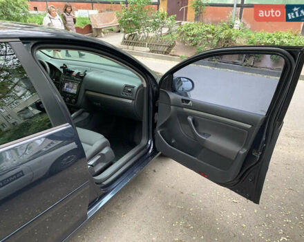 Синій Фольксваген Гольф, об'ємом двигуна 1.6 л та пробігом 230 тис. км за 4200 $, фото 8 на Automoto.ua