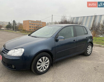 Синий Фольксваген Гольф, объемом двигателя 1.6 л и пробегом 230 тыс. км за 5950 $, фото 3 на Automoto.ua