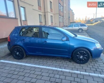 Синий Фольксваген Гольф, объемом двигателя 1.6 л и пробегом 250 тыс. км за 5700 $, фото 1 на Automoto.ua