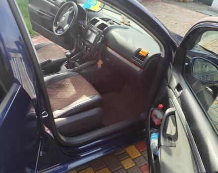 Синий Фольксваген Гольф, объемом двигателя 1.6 л и пробегом 209 тыс. км за 5700 $, фото 7 на Automoto.ua