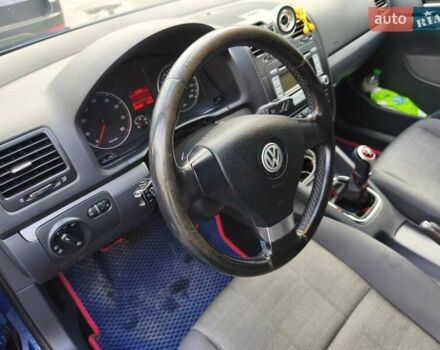 Синий Фольксваген Гольф, объемом двигателя 1.39 л и пробегом 229 тыс. км за 5400 $, фото 16 на Automoto.ua