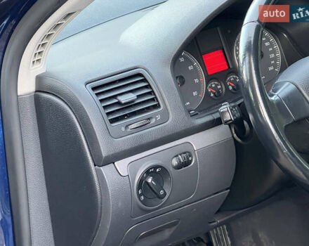 Синий Фольксваген Гольф, объемом двигателя 1.6 л и пробегом 218 тыс. км за 6500 $, фото 21 на Automoto.ua