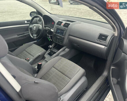 Синий Фольксваген Гольф, объемом двигателя 1.6 л и пробегом 160 тыс. км за 6200 $, фото 11 на Automoto.ua