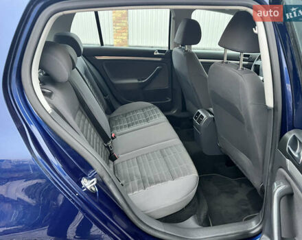 Синий Фольксваген Гольф, объемом двигателя 1.6 л и пробегом 161 тыс. км за 5800 $, фото 36 на Automoto.ua