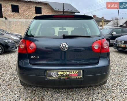 Синий Фольксваген Гольф, объемом двигателя 1.4 л и пробегом 250 тыс. км за 5999 $, фото 5 на Automoto.ua