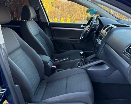 Синий Фольксваген Гольф, объемом двигателя 1.6 л и пробегом 221 тыс. км за 5800 $, фото 26 на Automoto.ua