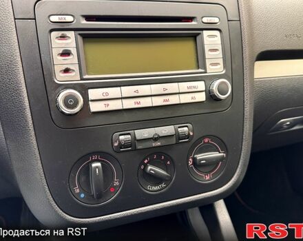 Синій Фольксваген Гольф, об'ємом двигуна 1.4 л та пробігом 237 тис. км за 6100 $, фото 7 на Automoto.ua