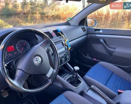 Синий Фольксваген Гольф, объемом двигателя 1.39 л и пробегом 186 тыс. км за 5700 $, фото 9 на Automoto.ua